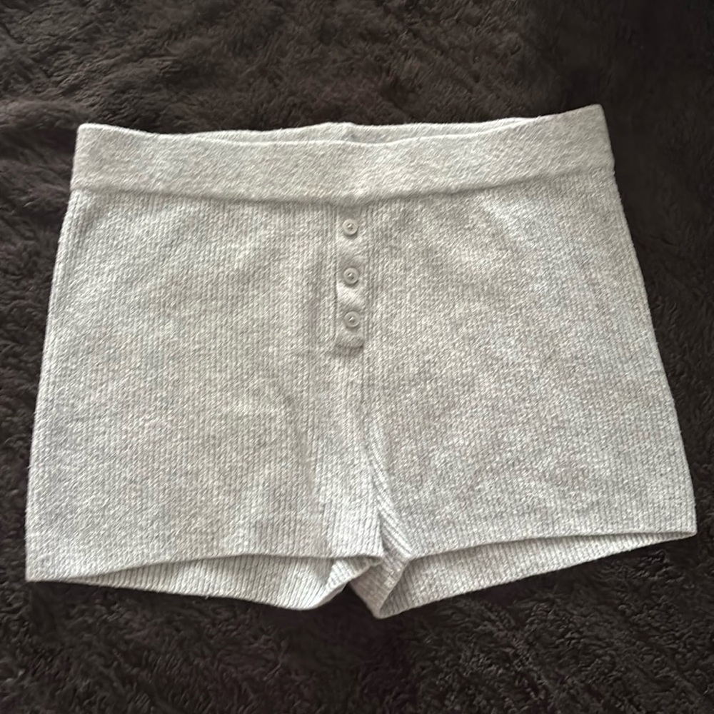 American Eagle Outfitters Light Gray Ribbed Knit Sleep Shorts